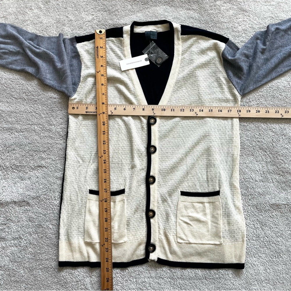 LEFT OF CENTER ANTHROPOLOGIE NWT CARDIGAN SIZE SMALL ACADEMIA PREPPY STYLISH - Picture 6 of 7